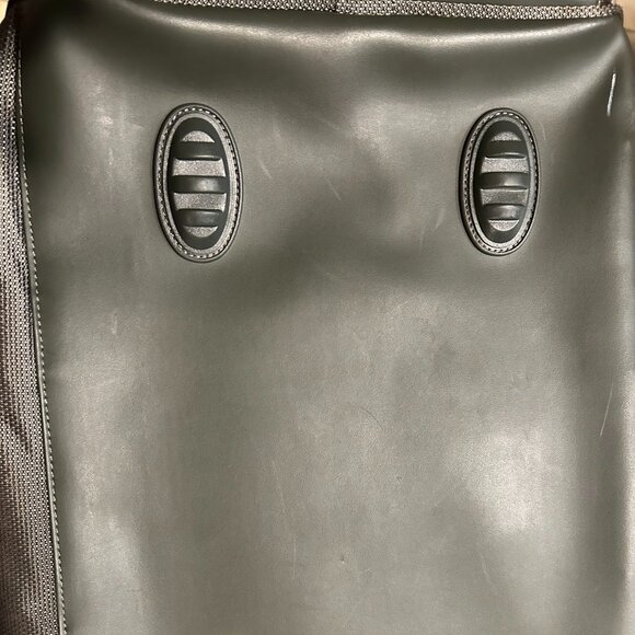 TUMI Gym Travel Bag - Gray Olive Green - EUC - Picture 8 of 8